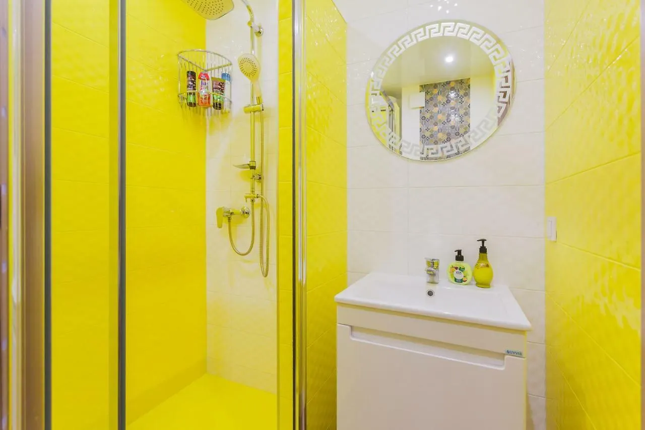 Sunny Apartments On Yulii Zdanovskoi St 36B Kiev