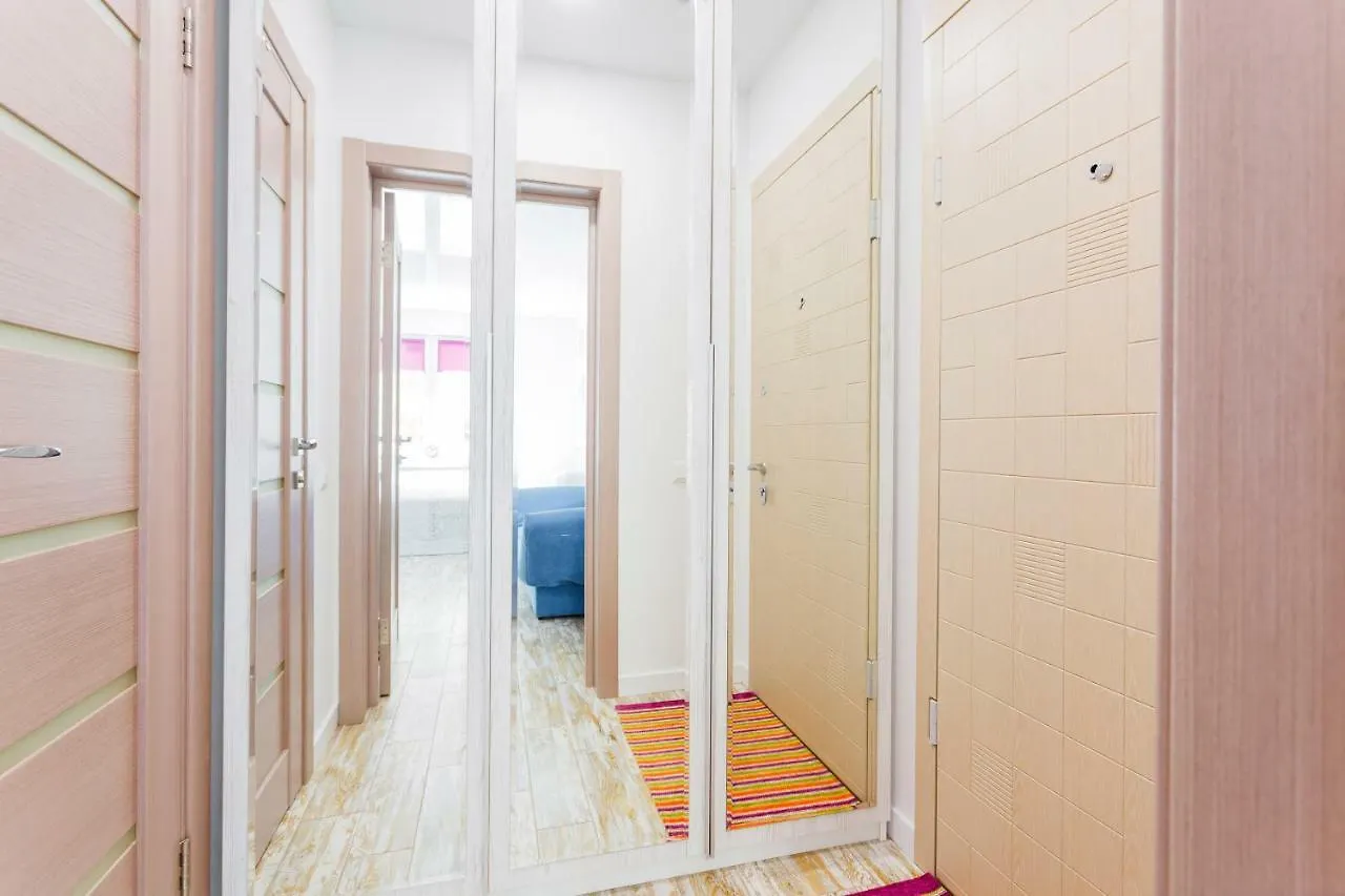 Sunny Apartments On Yulii Zdanovskoi St 36B Kyjev
