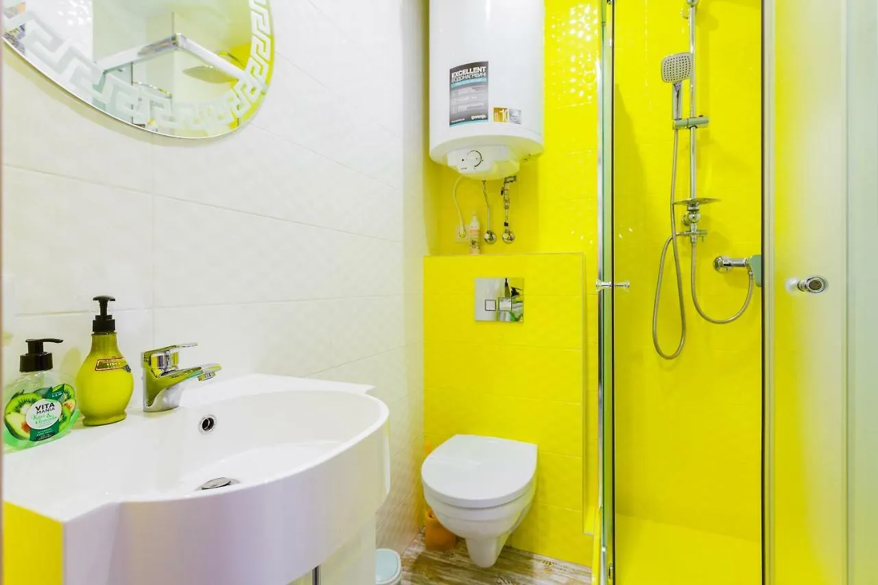 Sunny Apartments On Yulii Zdanovskoi St 36B Kiev