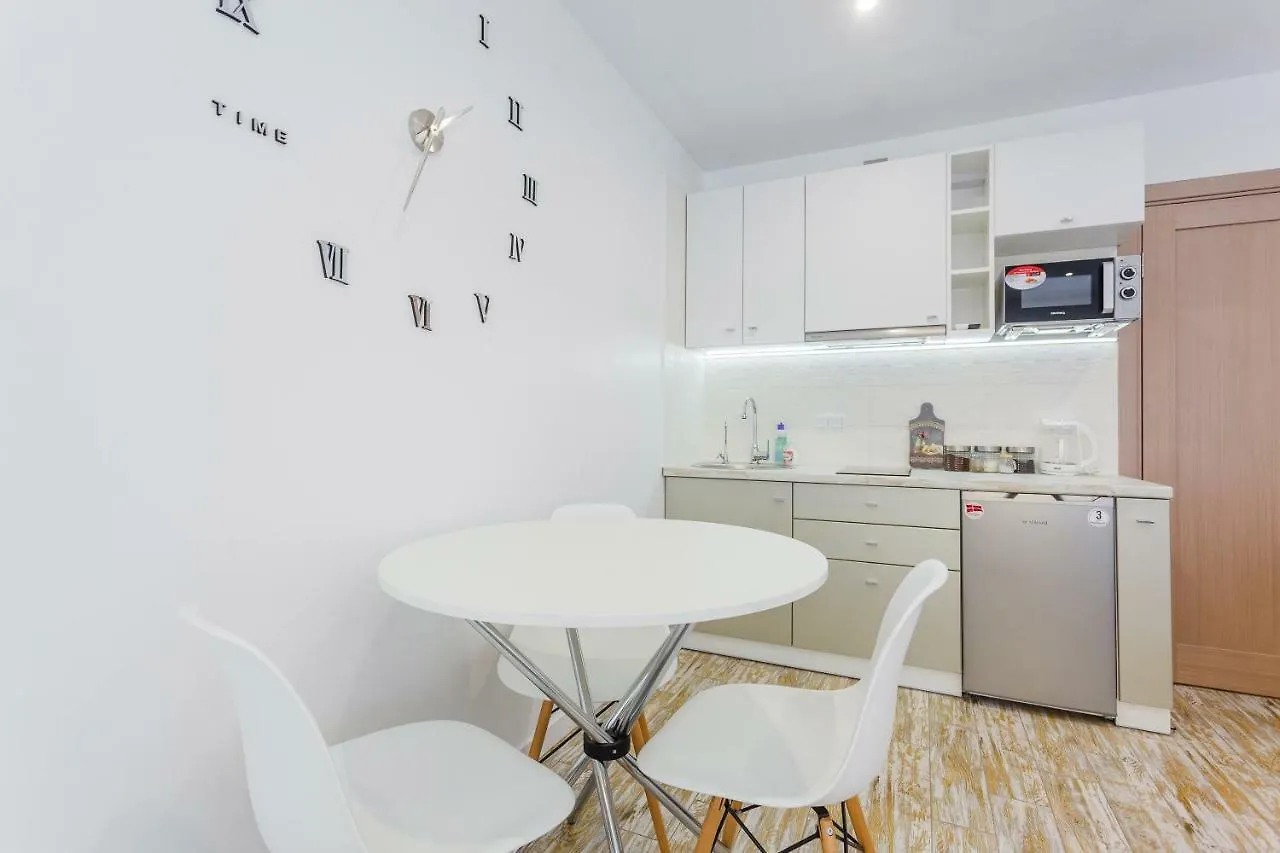 Sunny Apartments On Yulii Zdanovskoi St 36B Kiev