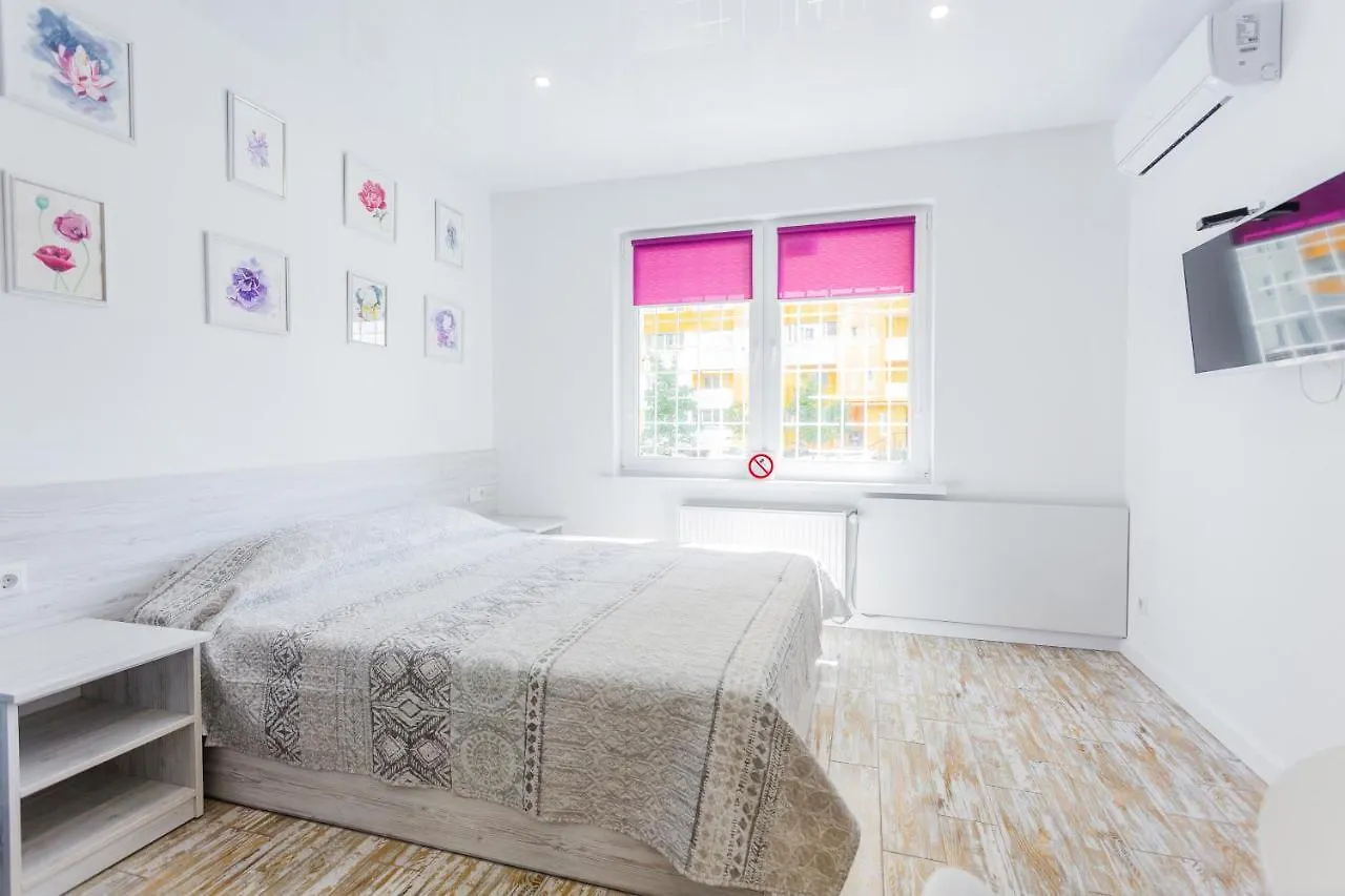 Sunny Apartments On Yulii Zdanovskoi St 36B Kyjev Ukrajina
