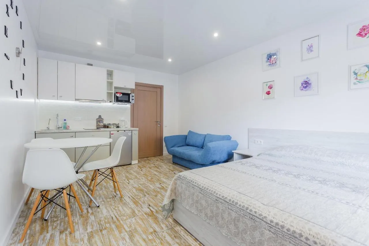 Sunny Apartments On Yulii Zdanovskoi St 36B Kiev